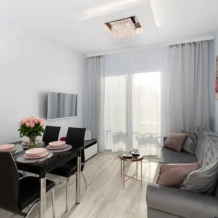 Angel 2 Apartment *